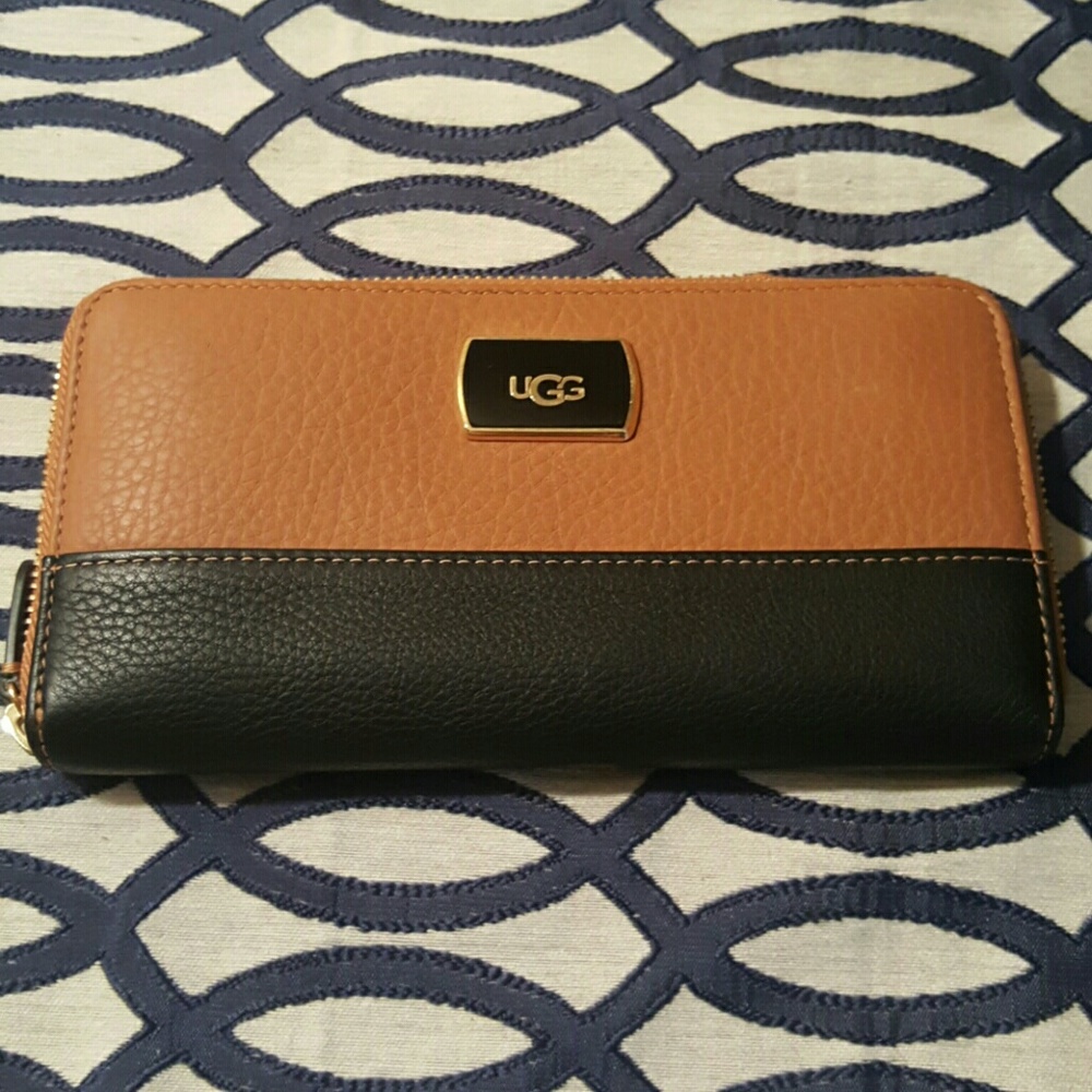 Ugg Wallet